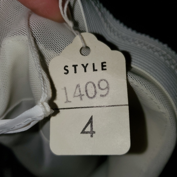 ๐คEUC A Very Nice Petticoat Worn Once Size 4 by Merry Modes ๐ค - Picture 17 of 17